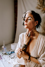 Load image into Gallery viewer, Access Bars - 80 Minute Full Session W/Dee