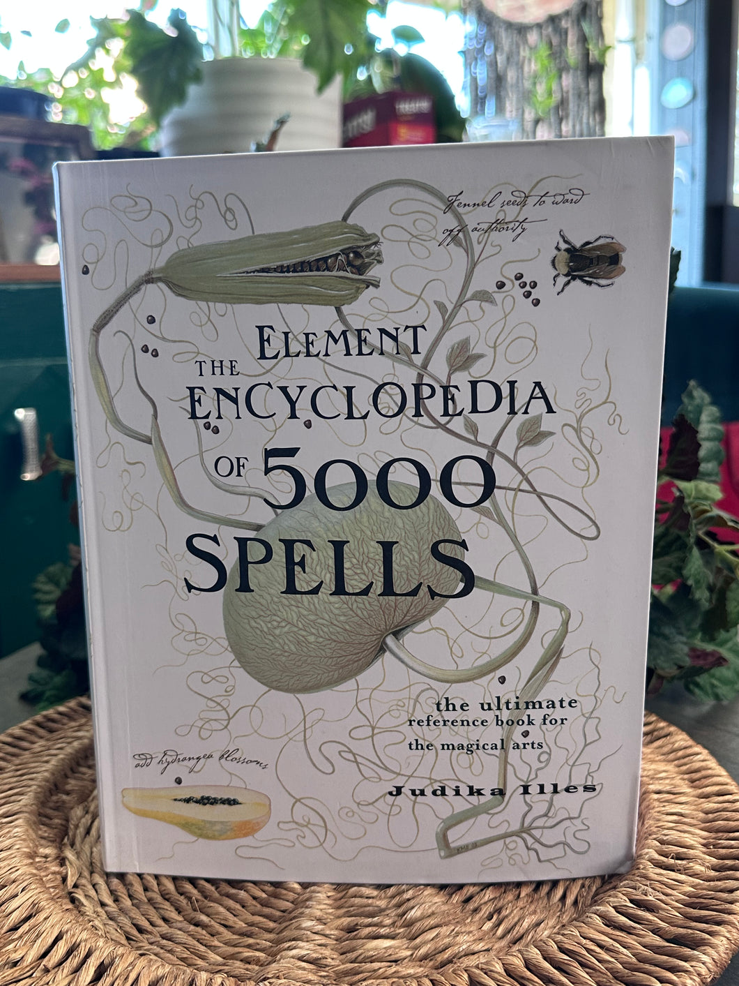 The Element Encyclopedia of 5000 Spells – Triakoras